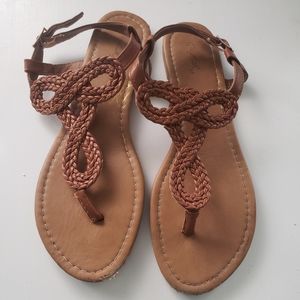 Brown/tan Thong sandals